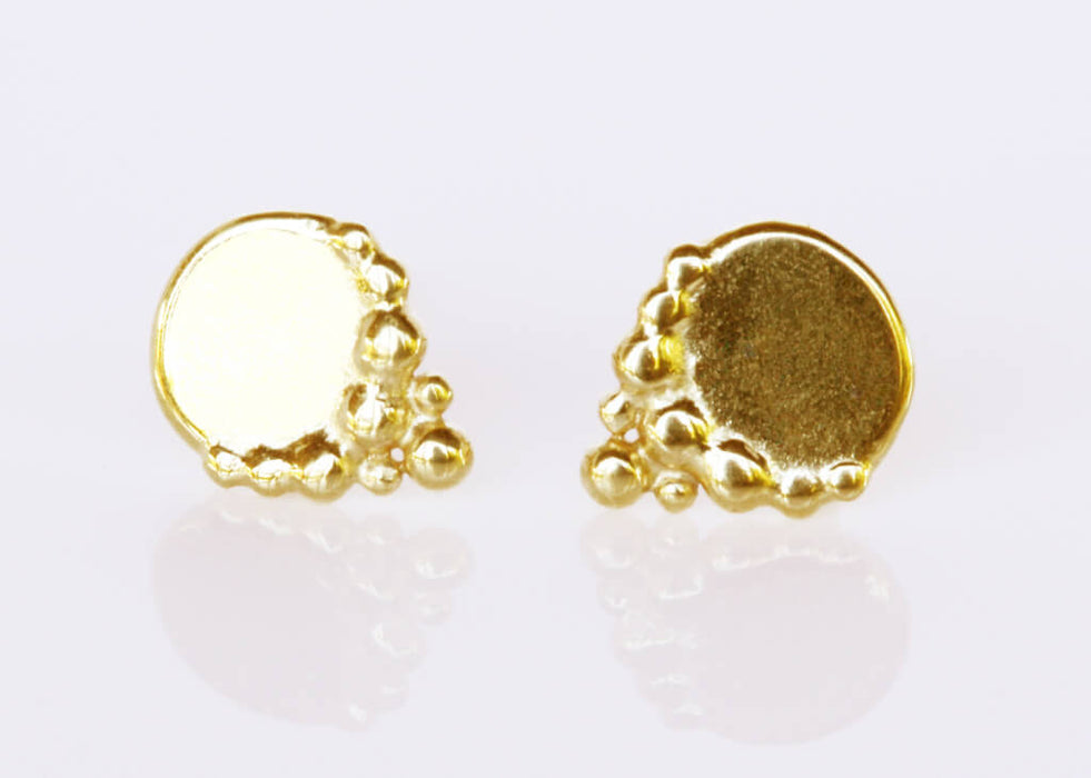 Glittering gold earrings